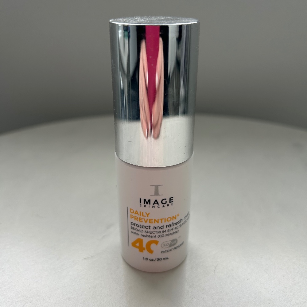 DAILY PREVENTION™ protect and refresh mist SPF 40 (travel-size)